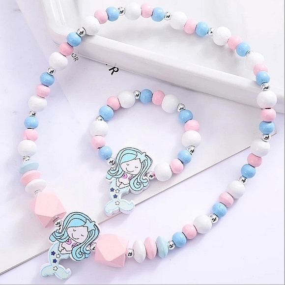 Cute wood beads necklace & bracelet set for girls w/mermaid 🧜‍♀️ wood pendants. - Picture 2 of 4